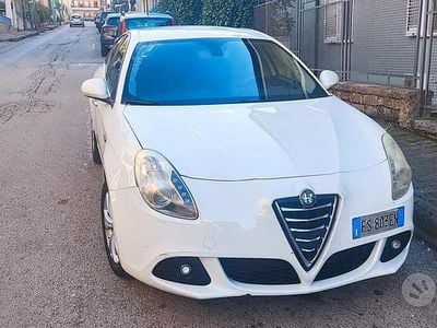 Usata Alfa Romeo Giulietta Progression 105 CV (77 kW) 2013 Bianco Berlina