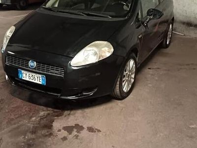 Usata Fiat Grande Punto 90 CV (66 kW) 2005 Utilitaria