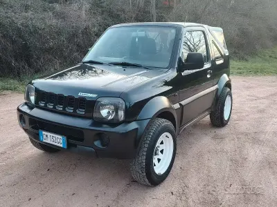 Usata Suzuki Jimny 80 CV (58 kW) 2004 Nero SUV