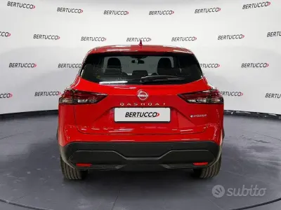 Gebraucht Nissan Qashqai Acenta 190 PS (139 kW) 2023 Rot SUV