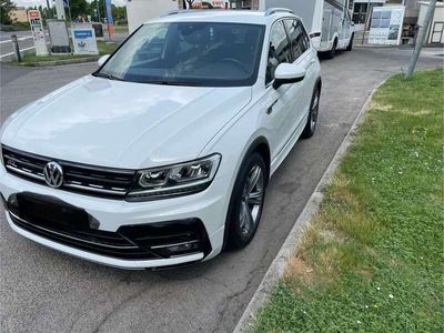 usata VW Tiguan 1.6 tdi Sport 115cv R line esteno/interno