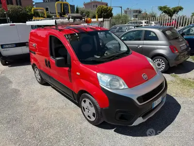 Usata Fiat Fiorino 95 CV (69 kW) 2016 Rosso Monovolume