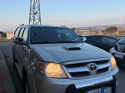 Usata Toyota HiLux SR 171 CV (125 kW) 2007 Grigio Pick-up