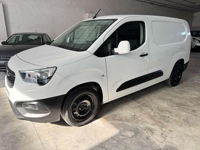 Occasion Opel Combo Edition 102 ch (75 kW) 2020 Blanc Monospace