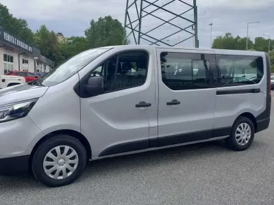 Usata Nissan Primastar N-Connecta 150 CV (110 kW) 2025 Argento Monovolume