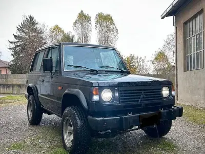 Usata Mitsubishi Pajero 84 CV (61 kW) 1986 Blu SUV