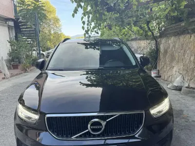 Usata Volvo XC40 Momentum 150 CV (110 kW) 2019 SUV