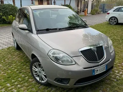 Usata Lancia Ypsilon 75 CV (55 kW) 2008 Utilitaria