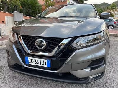 Usata Nissan Qashqai 116 CV (85 kW) 2020 Grigio SUV