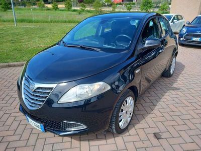 usata Lancia Ypsilon 1.2 69 Cv 5 porte OK NEOPATENTATI!!!!!