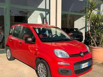 Usata Fiat Panda Easy 69 CV (50 kW) 2017 Rosso Utilitaria