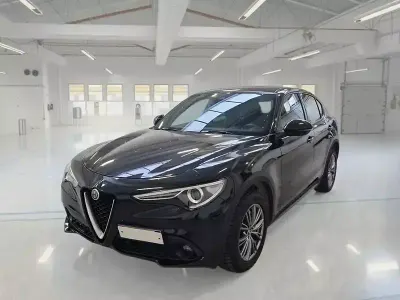 Usata Alfa Romeo Stelvio Business 190 CV (139 kW) 2022 SUV