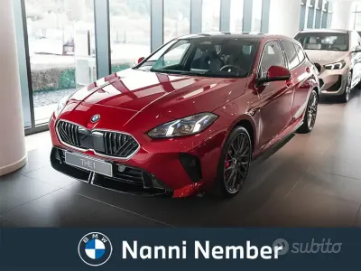 Nuova BMW 120 M Sport 150 CV (110 kW) 2025 Rosso Utilitaria