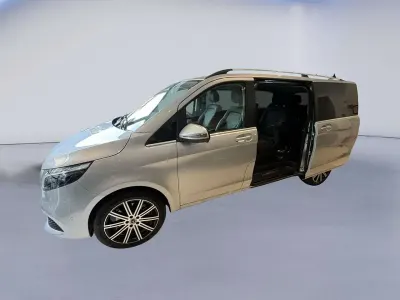 Usata Mercedes V300 Avantgarde 237 CV (174 kW) 2024 Argento Monovolume