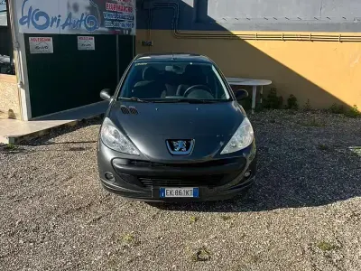 Usata Peugeot 206+ 68 CV (50 kW) 2010 Grigio Utilitaria