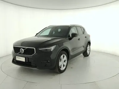 Gebraucht Volvo XC40 Core 163 PS (119 kW) 2025 Schwarz SUV