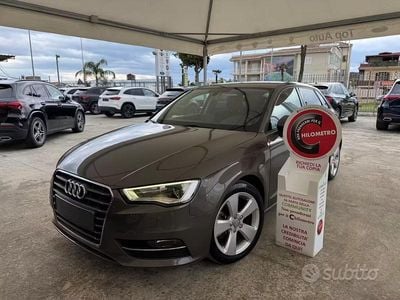 Käytetty Audi A3 Design 150 HP (110 kW) 2016 Harmaa Sedan