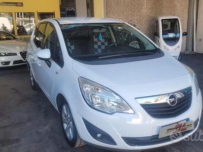 Occasion Opel Meriva 101 ch (74 kW) 2011 Blanc Monospace
