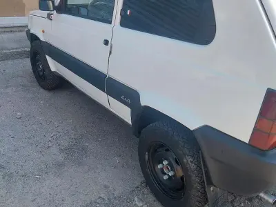 Usata Fiat Panda 4x4 54 CV (39 kW) 1996 Bianco Utilitaria