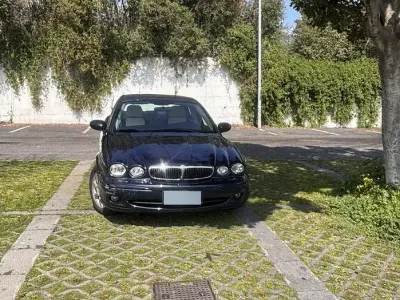 Usata Jaguar X-type 155 CV (114 kW) 2007 Blu Berlina