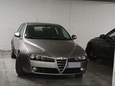 Usata Alfa Romeo 159 140 CV (102 kW) 2007 Grigio Berlina