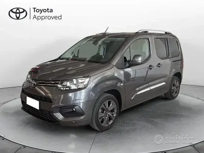 Gebraucht Toyota Proace Verso City 130 PS (95 kW) 2021 Grau Kombi