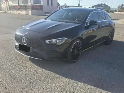 Usado Mercedes CLA180 Shooting Brake Edition 122 CV (89 kW) 2018 Familiar