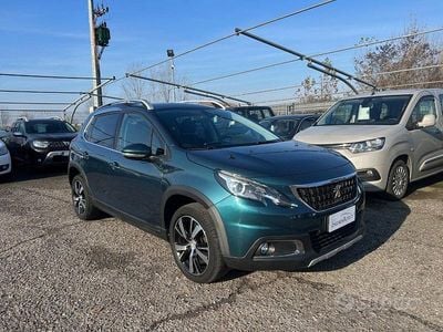 Usata Peugeot 2008 S 120 CV (88 kW) 2017 Verde SUV