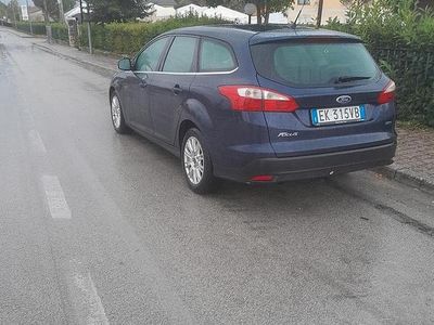Usata Ford Focus 105 CV (77 kW) 2011 Blu Berlina