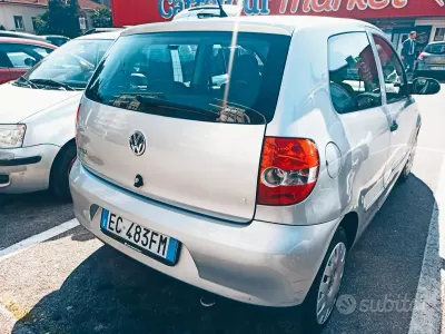 Używany VW Fox 54 KM (39 kW) 2010 Szary Hatchback
