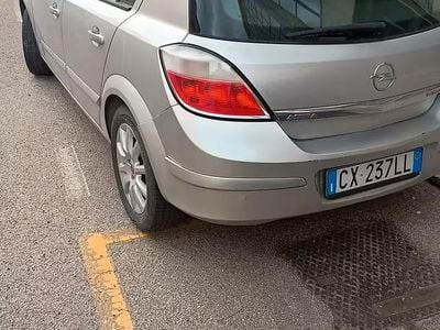 Gebraucht Opel Astra 101 PS (74 kW) 2006 Grau Kombi