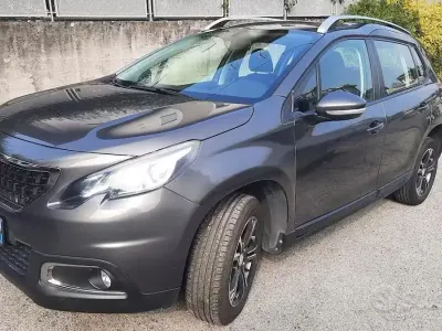 Usata Peugeot 2008 82 CV (60 kW) 2018 Grigio SUV