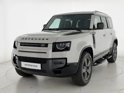 Usata Land Rover Defender SE Dynamic 200 CV (147 kW) 2026 Verde SUV