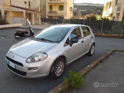 Usata Fiat Punto 69 CV (50 kW) 2018 Grigio Utilitaria