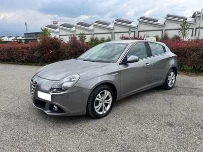 Usata Alfa Romeo Giulietta Distinctive 105 CV (77 kW) 2012 Grigio Utilitaria