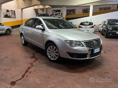 Usata VW Passat Comfortline 140 CV (102 kW) 2006 Grigio Berlina