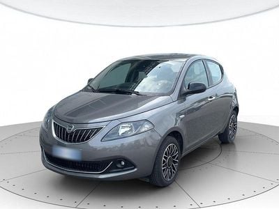 Usata Lancia Ypsilon S 70 CV (51 kW) 2024 Grigio pietra Utilitaria