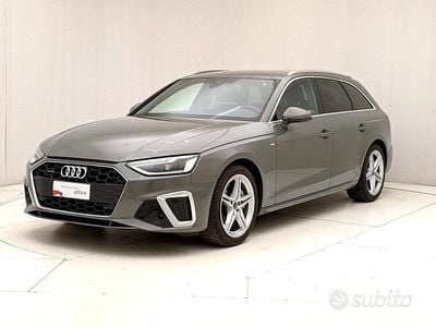 Usado Audi A4 204 CV (150 kW) 2024 Gris Familiar