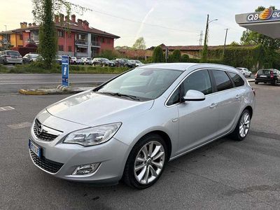 Usata Opel Astra Cosmo 165 CV (121 kW) 2012 Argento Station wagon