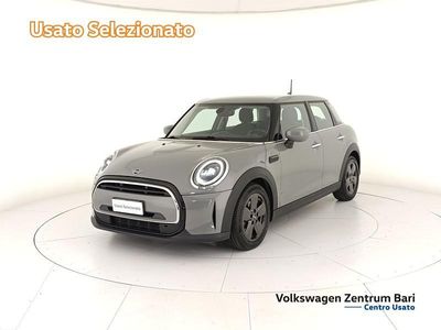 Usado Mini Cooper Classic 136 CV (100 kW) 2022 Gris Utilitario