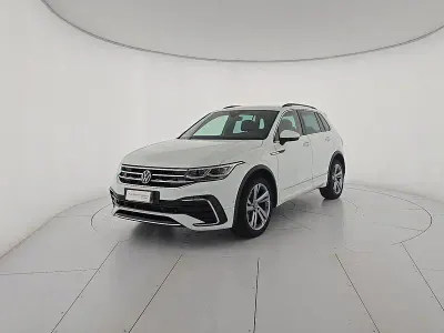 Usata VW Tiguan R-line 150 CV (110 kW) 2022 Bianco SUV