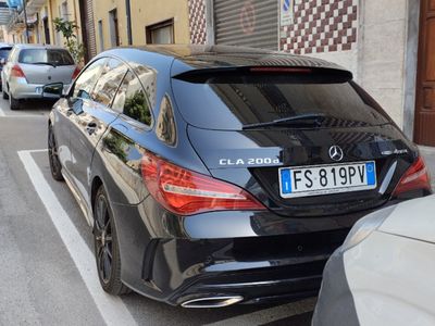 Mercedes CLA200