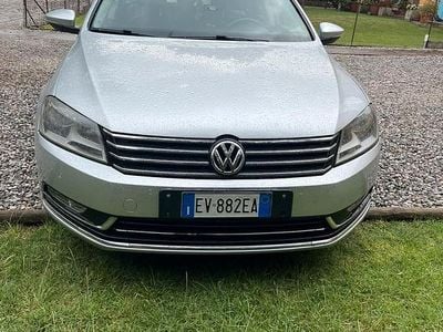 Usata VW Passat 140 CV (102 kW) 2014 Grigio Berlina