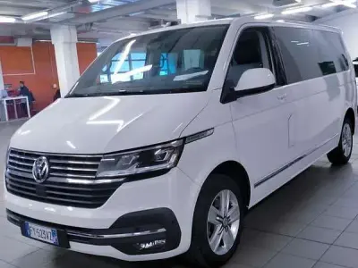 Usata VW Caravelle Comfortline 150 CV (110 kW) 2020 Bianco Furgone