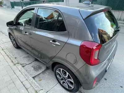 Käytetty Kia Picanto 65 HP (47 kW) 2023 Harmaa Viistoperä