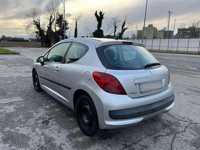 Usata Peugeot 207 73 CV (53 kW) 2007 Berlina