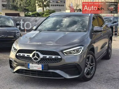 Usata Mercedes GLA200 AMG 150 CV (110 kW) 2022 Grigio SUV