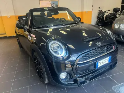 Usata Mini Cooper S Cabriolet Hype 192 CV (141 kW) 2019 Nero Cabrio