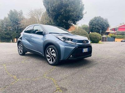 Usata Toyota Aygo X Trend 72 CV (52 kW) 2025 Grigio SUV