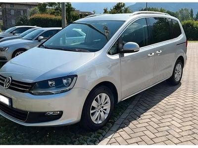 Begagnad VW Sharan 140 HK (102 kW) 2012 Grå Minibuss
